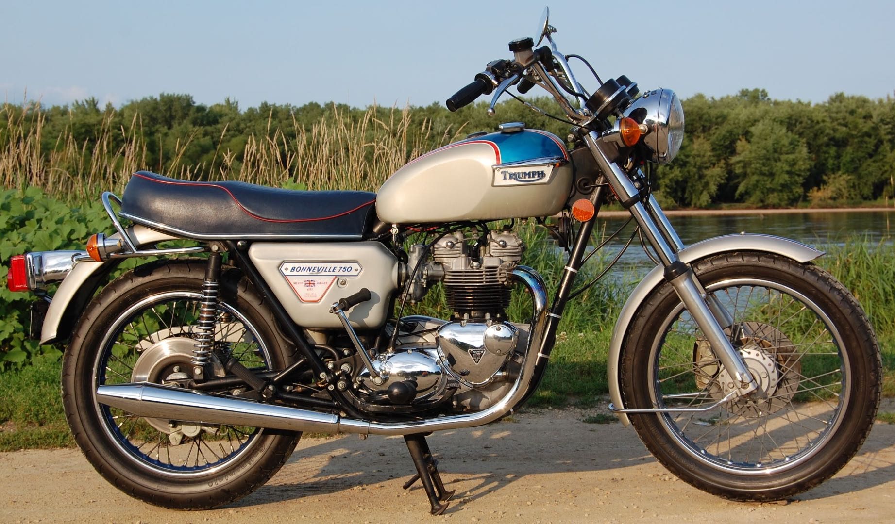 2020-comprehensive-vintage-motorcycle-price-guide-1