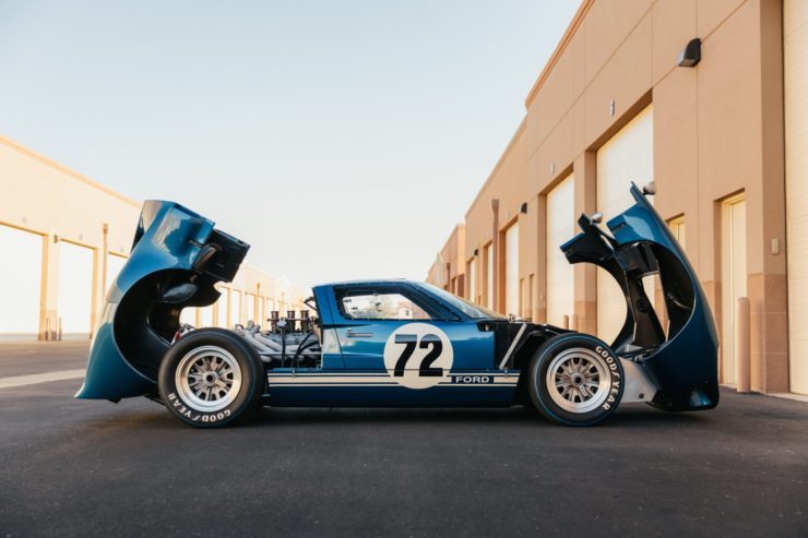 bob-bondurant-era-gt-ford-gt40-23-740x493-1