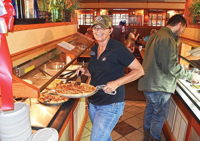 pizza_hut_buffet-max-640x480-1